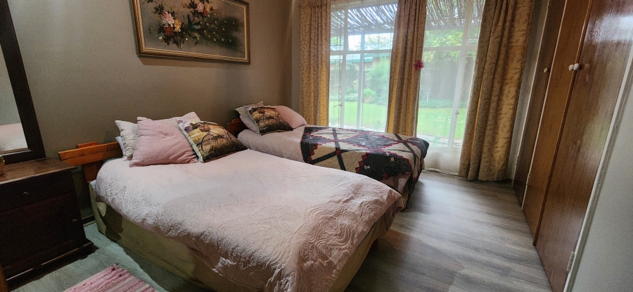 4 Bedroom Property for Sale in Miederpark North West